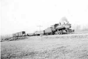 AY254-mixed-train-Pleasant-Garden-ca193x-Anne-Hice.jpg (1602608 bytes)