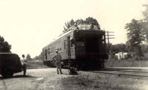 ay_sperry_track_car_greensboro_circa_1949_02_wilson.jpg (58392 bytes)