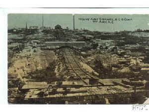 Mount-Airy-granite-quarry-moving-stone-ca1914.jpg (29507 bytes)