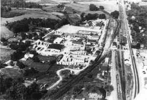 rural_hall_aerial_1958_NCSA.jpg (57952 bytes)