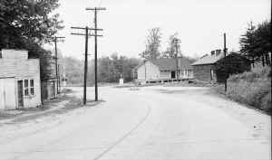 A&Y-Walnut-Cove-Depot-Peter-Farrell-ca19xx-Bott-collection.jpg (995818 bytes)