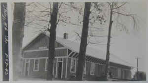 AY_station_icc_staley_1918_01.jpg (94222 bytes)