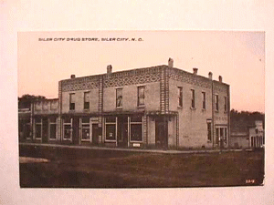 siler city drug store and edwards watchmaker jeweler ca 1915.gif (202491 bytes)